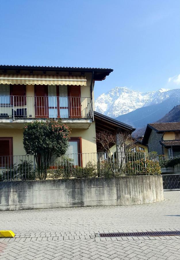 A Due Passi Dalla Spiaggia Colico Exterior foto